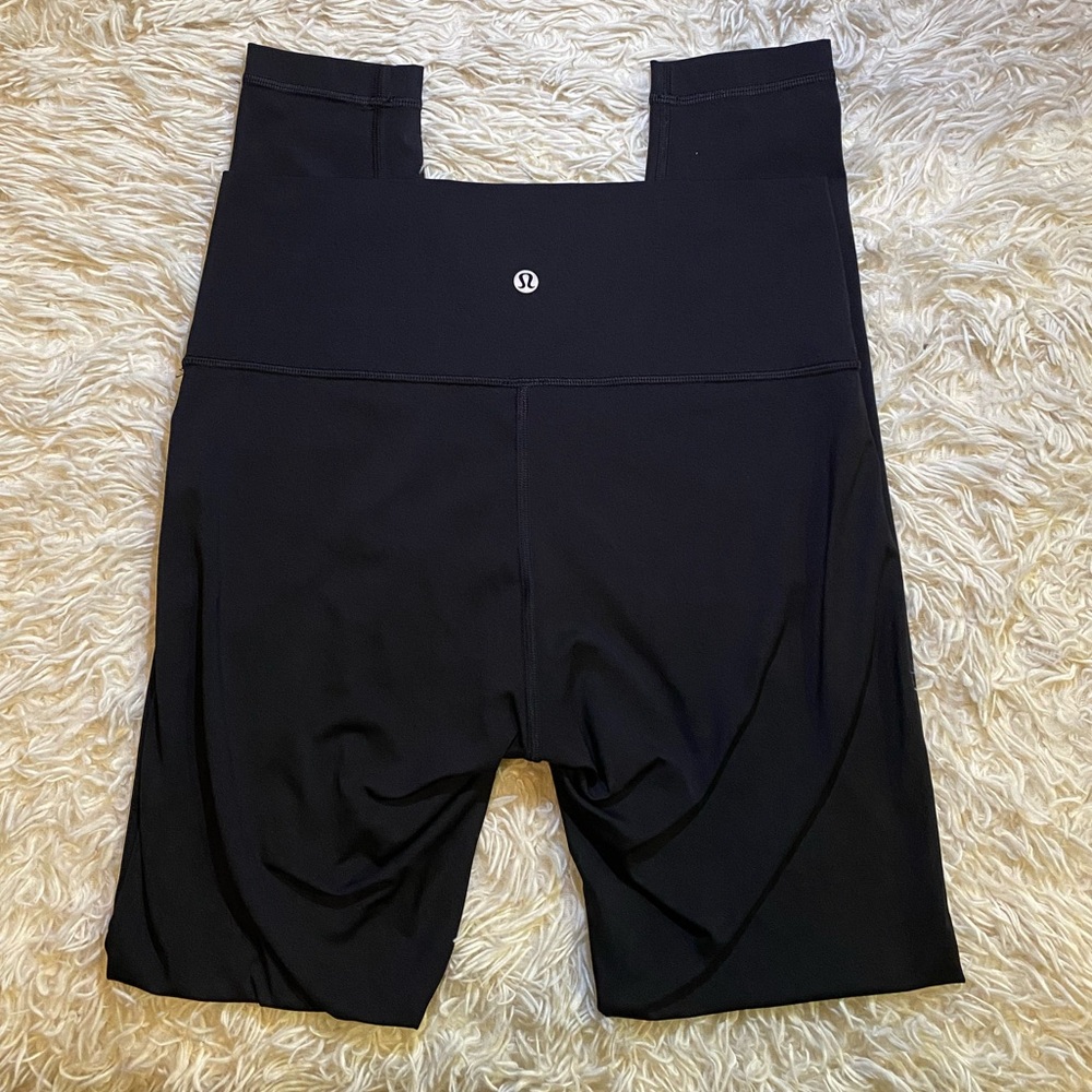 Lululemon Wunder Under - 8